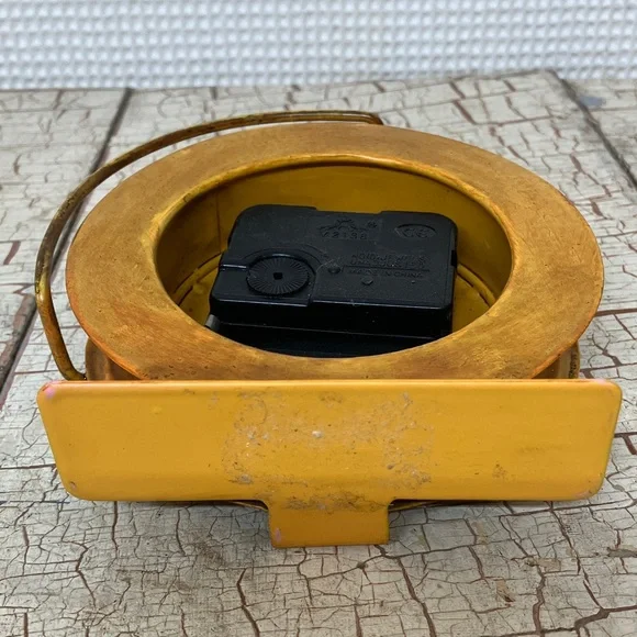 Clock - Picture 5 of 7